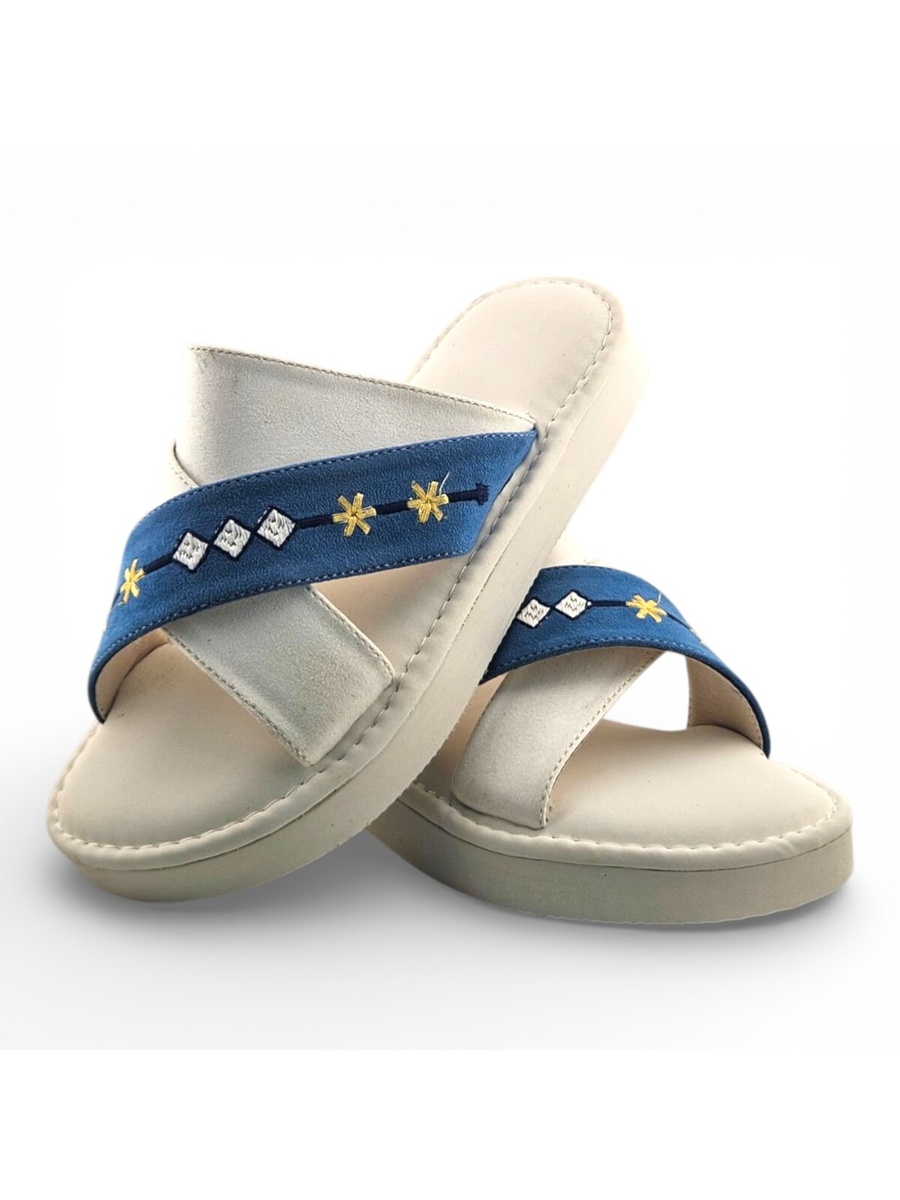 Boys White Embroidered Strap Arabic Slippers