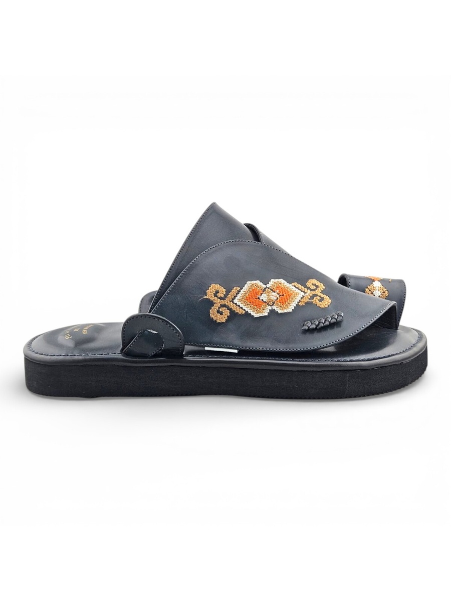 Grey Arabic Men Sandals with Embroidered Design