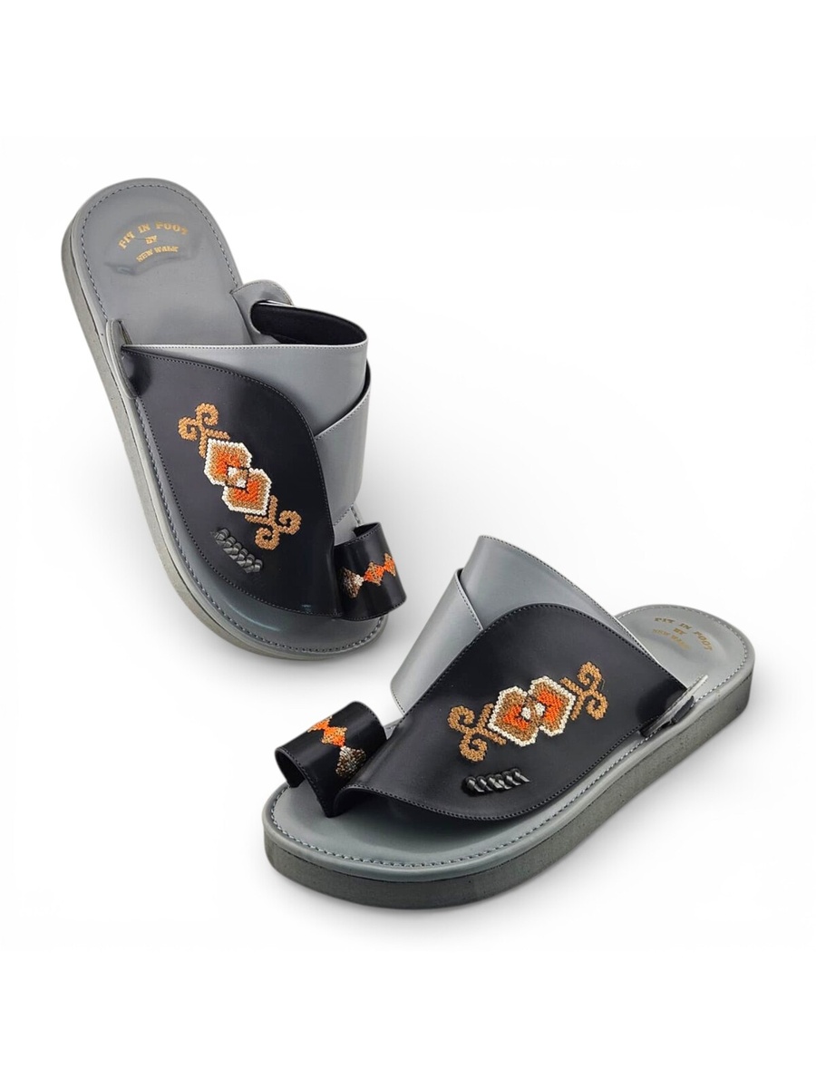 Men Grey Embroidered Arabic Sandals
