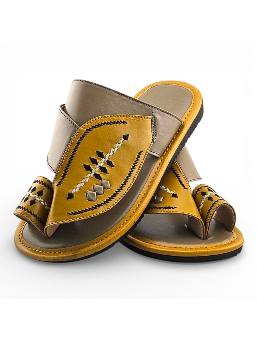 Boys Embroidered Toe-Loop Sharqi Arabic Sandals