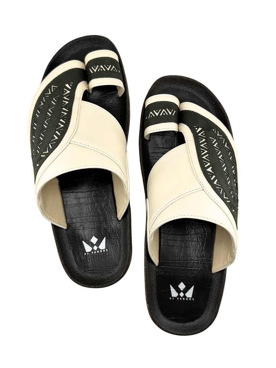 Cream Men Casual Sandals with Geometric Pattern