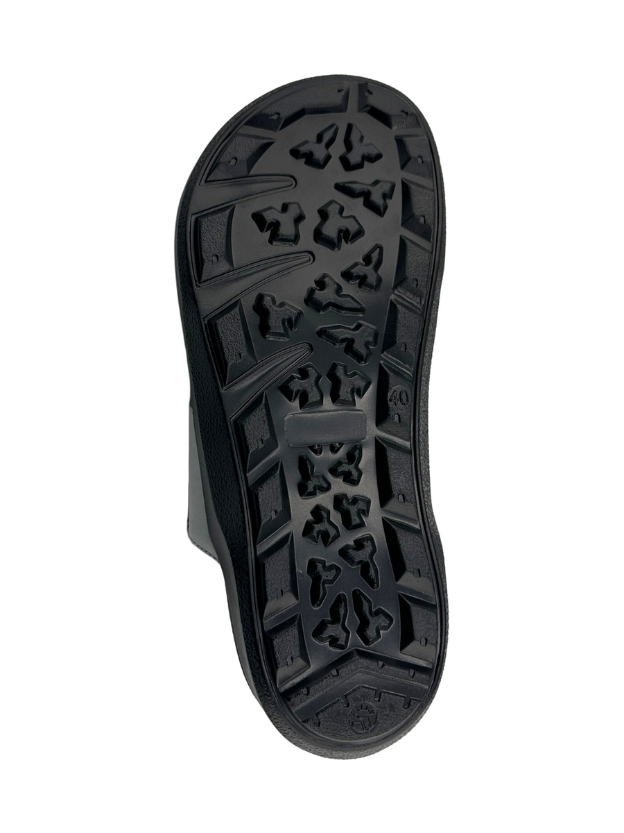 Men Croc-Embossed Comfort Sandals - Multi-Tone