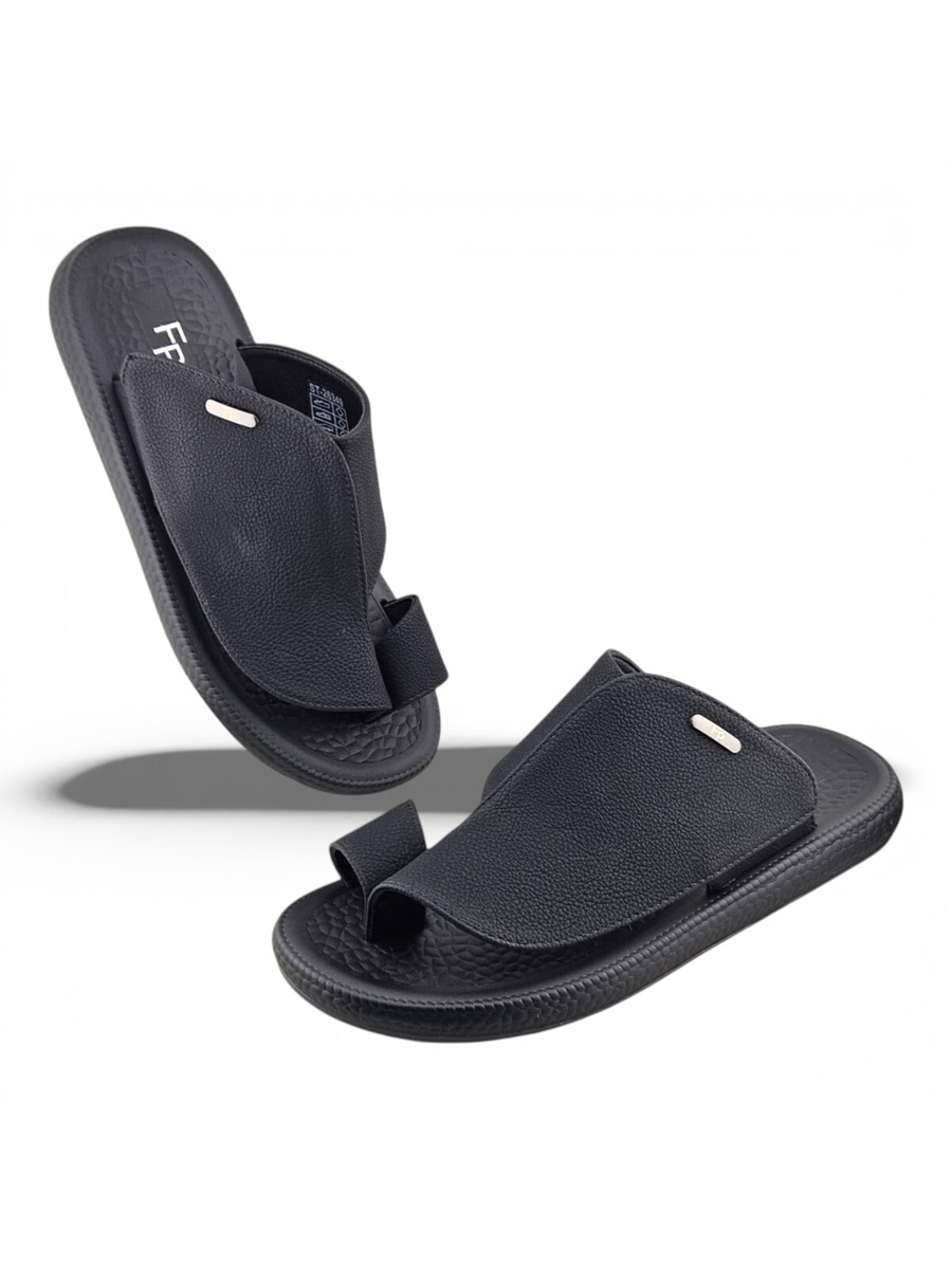 Men Black Comfort Toe-Loop Sandals
