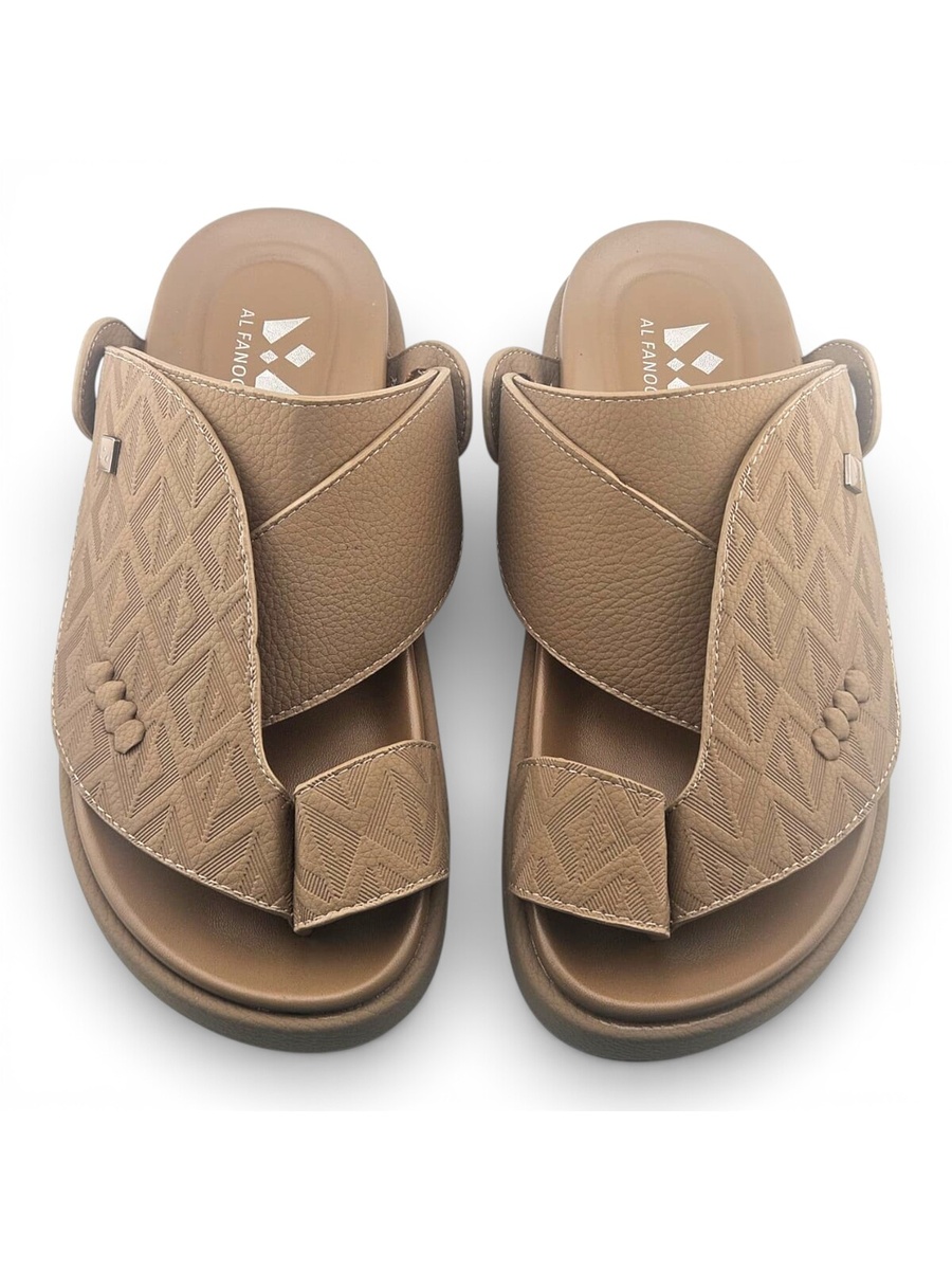 Khaki Men Casual Sandals with Geometric Pattern
