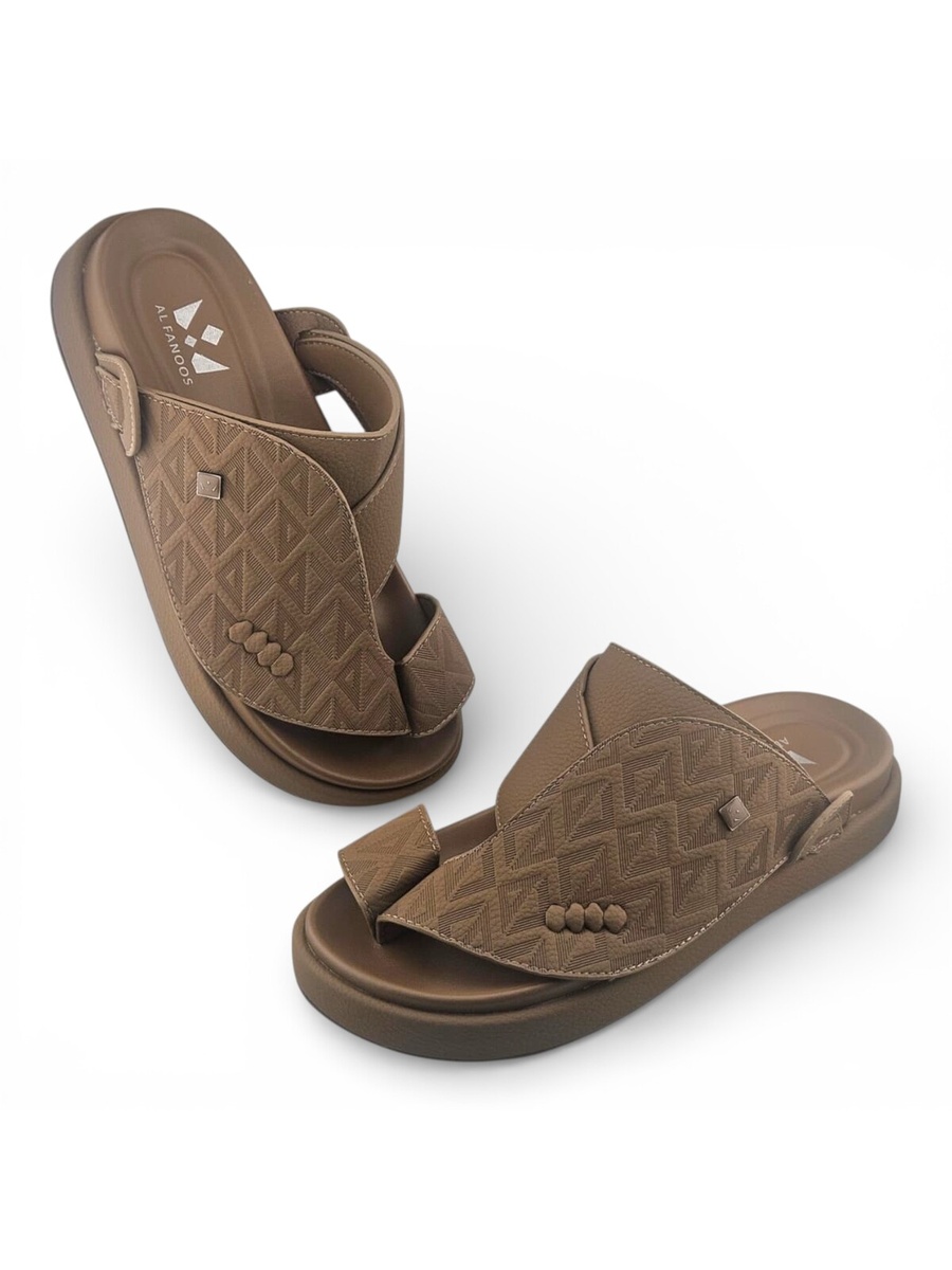 Khaki Men Casual Sandals with Geometric Pattern
