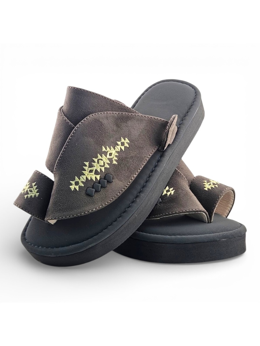 Multi-Color Embroidered Arabic Sandals