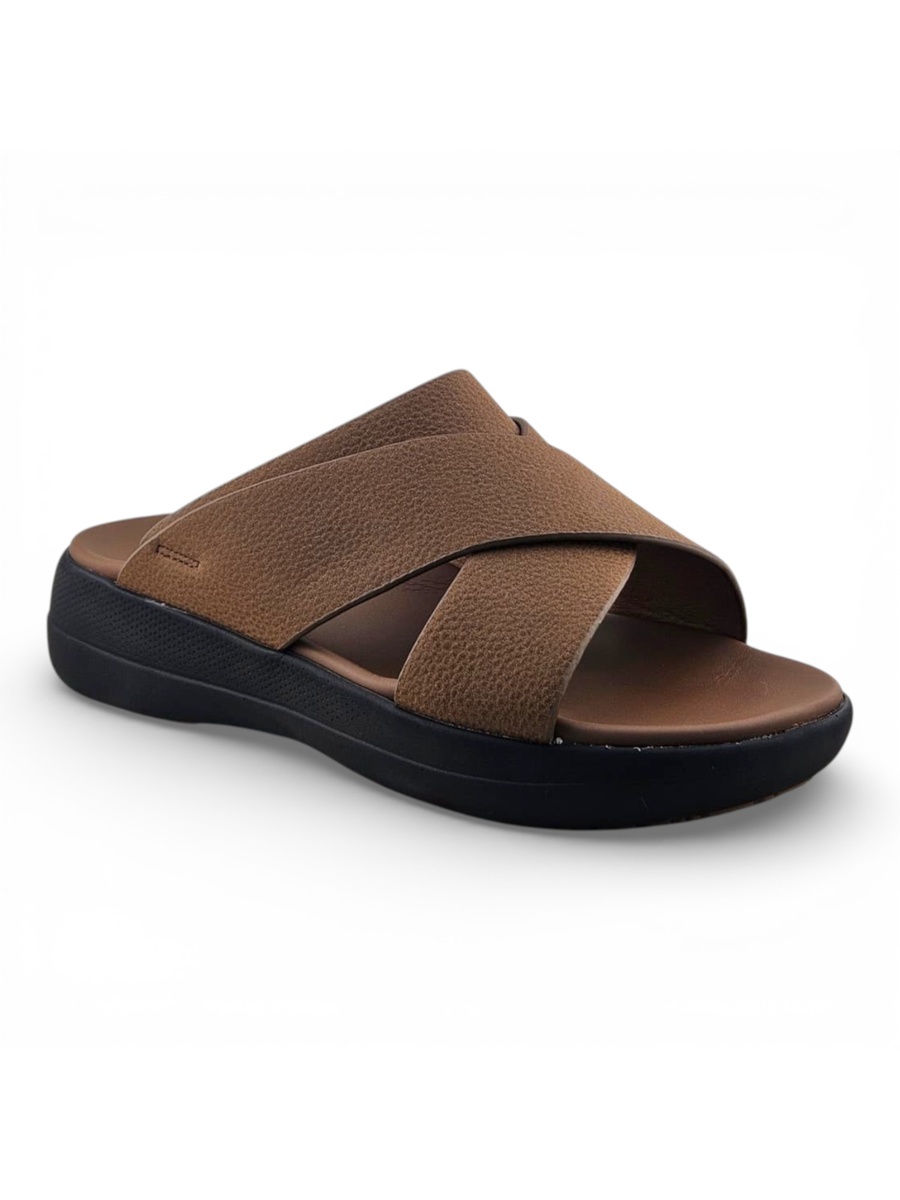 Men Multi-tone Comfort Cross-Strap Sandals