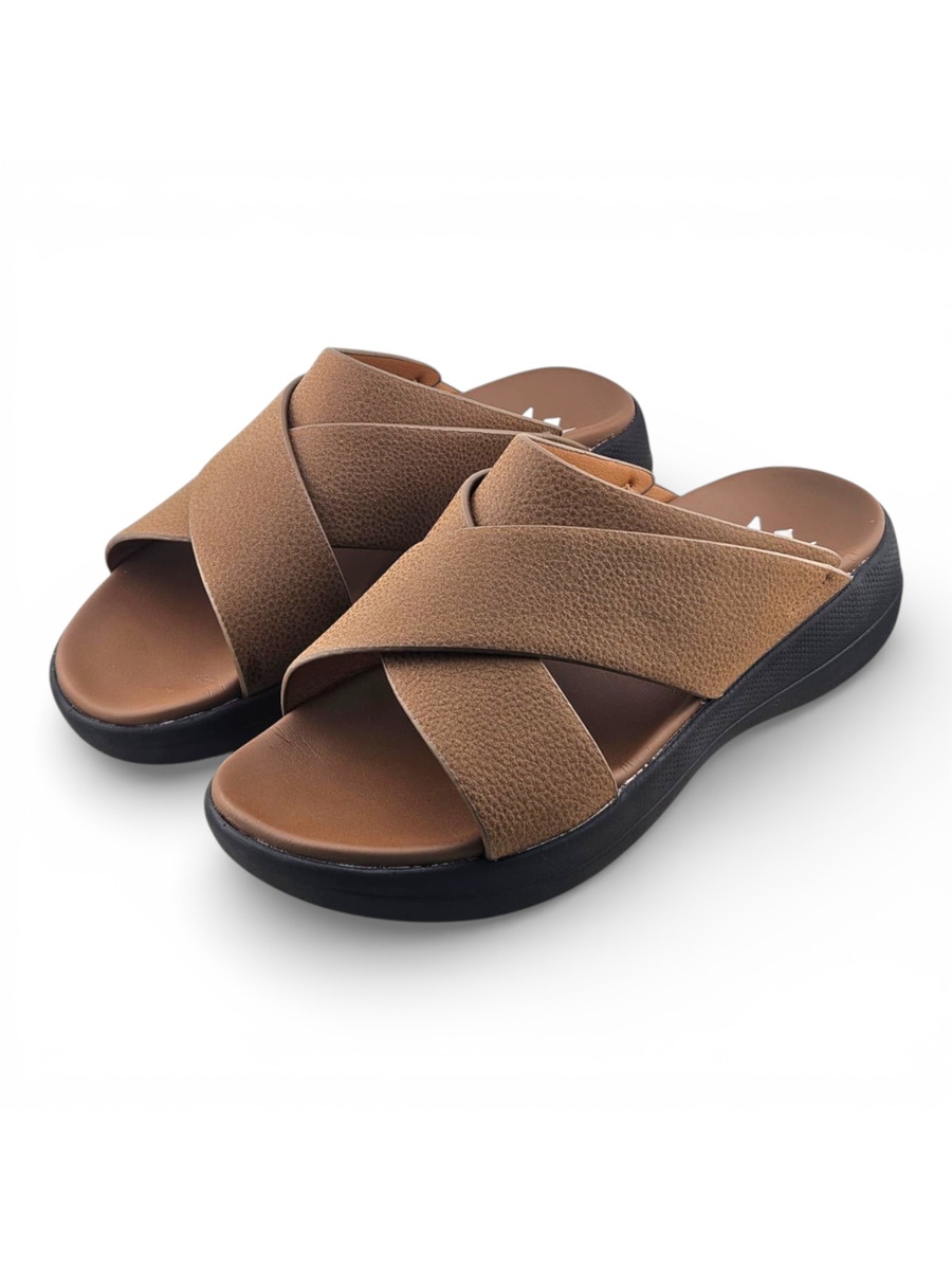 Men Multi-tone Comfort Cross-Strap Sandals