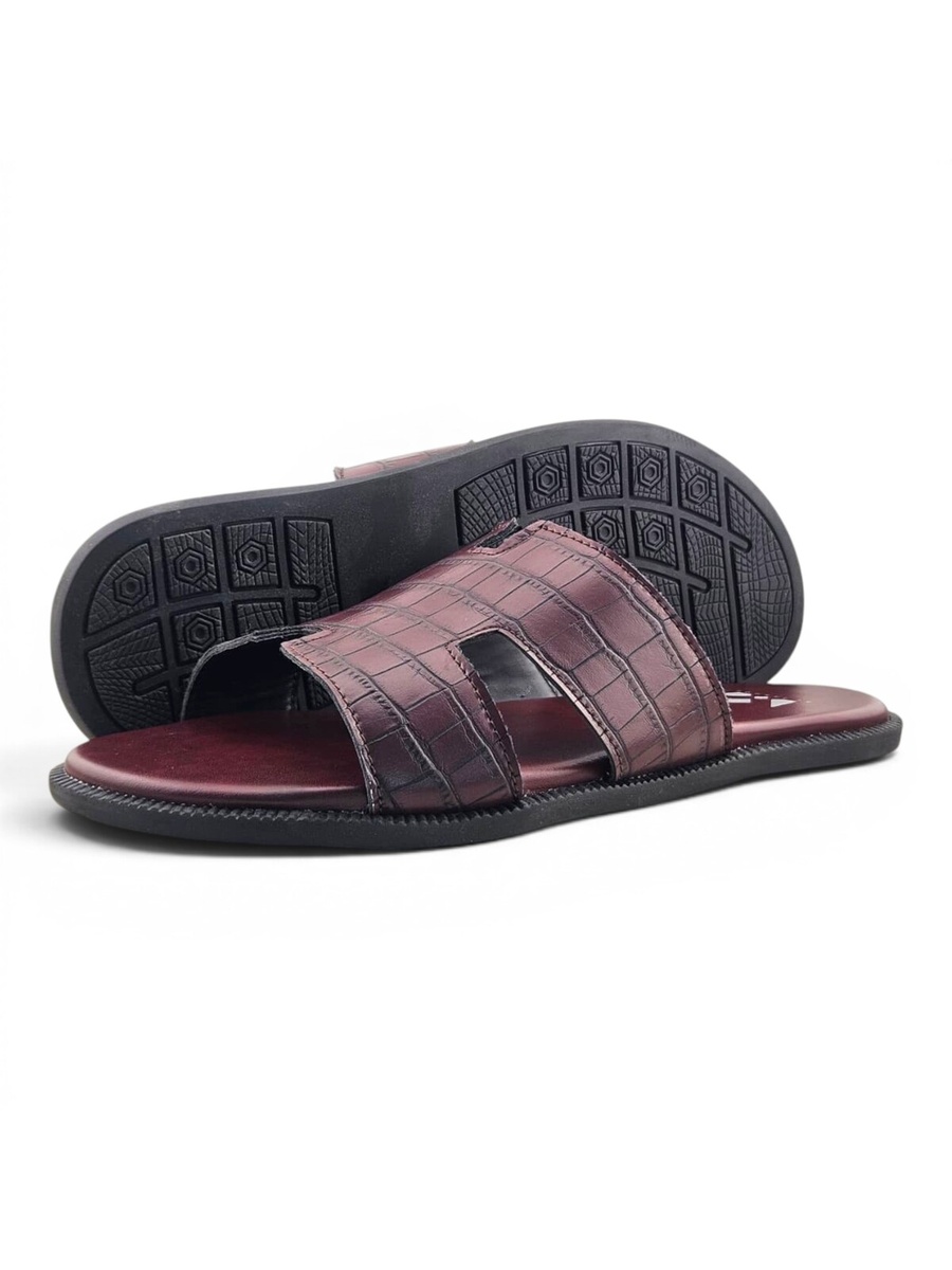 Men Burgundy Croc-Embossed Slide Sandals