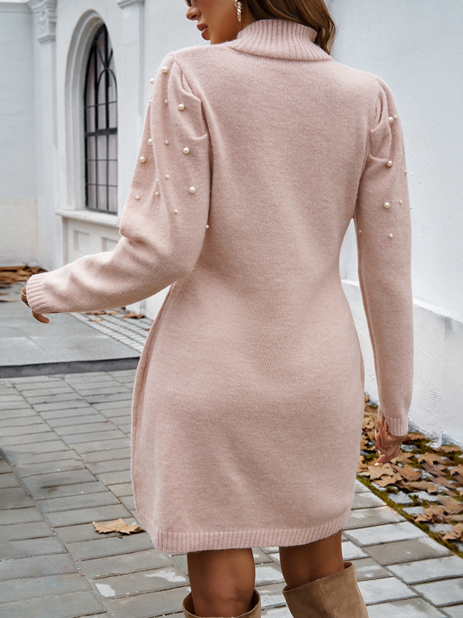 light pink bodycon mini dress with Pearl Embellishments For Women at Oman MOMONEWYORK MOMONEWYORK HOW TO Hidden back zipper/clasp menu: date night Color:Baby Pink Petit Rose