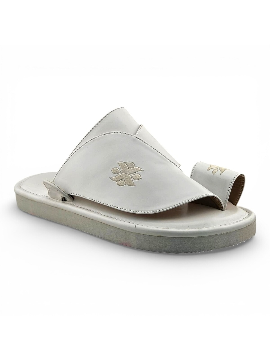 Men White Emirati Sandals with Elegant Embroidery