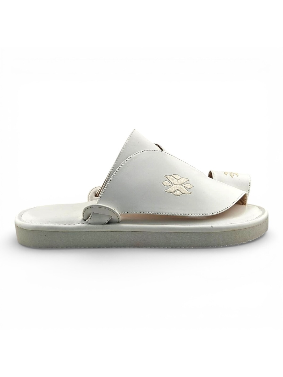 Men White Emirati Sandals with Elegant Embroidery