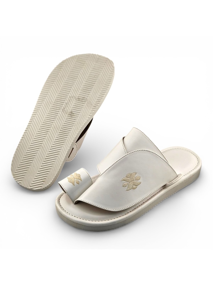 Men White Emirati Sandals with Elegant Embroidery