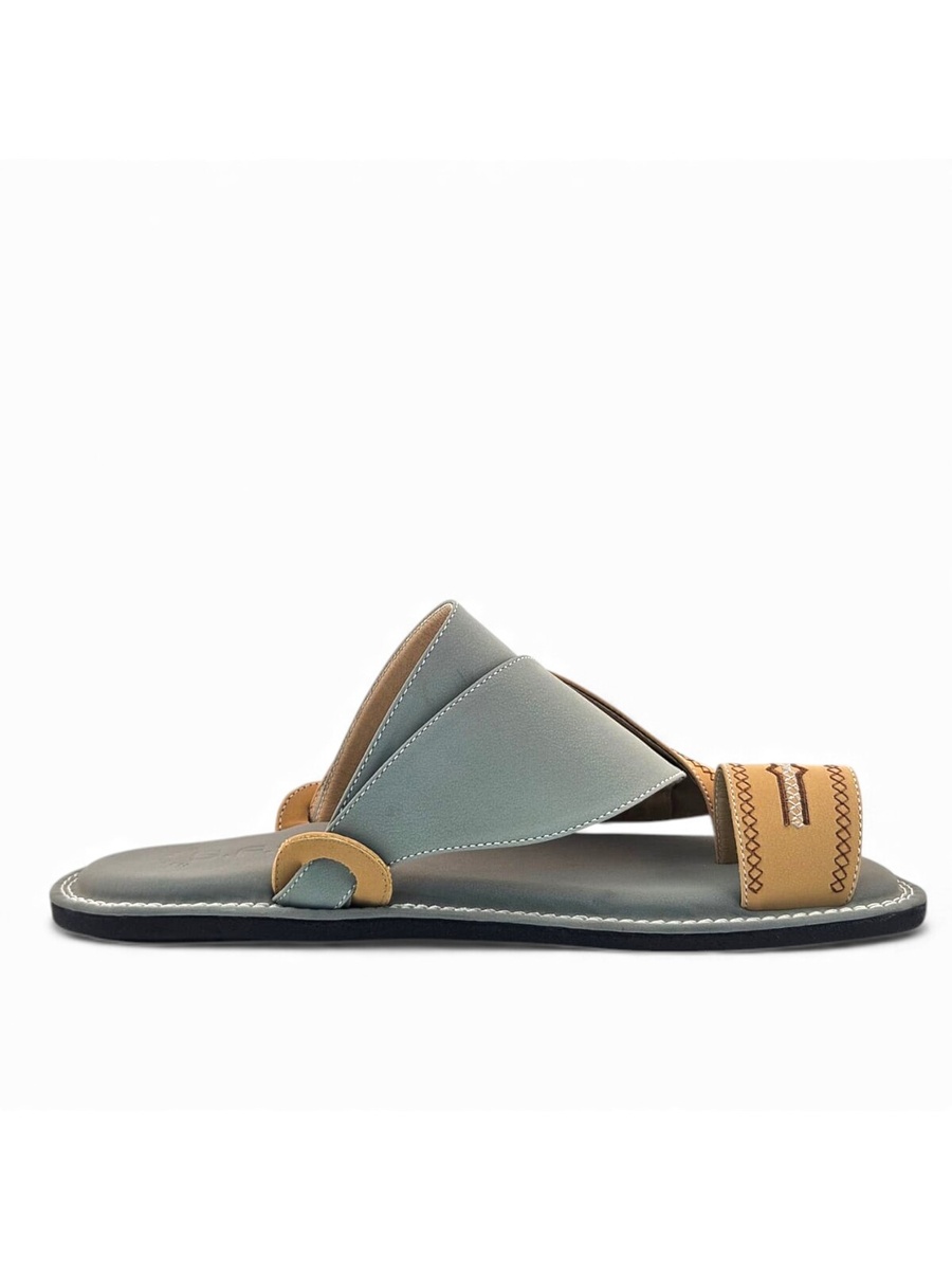 Men Beige Arabic Leather Sandals - Traditional Emirati Style