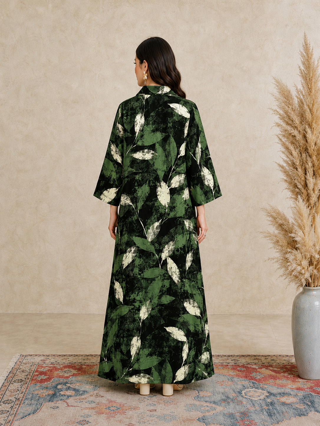Black Leaf Print Open Collar Jalabiya