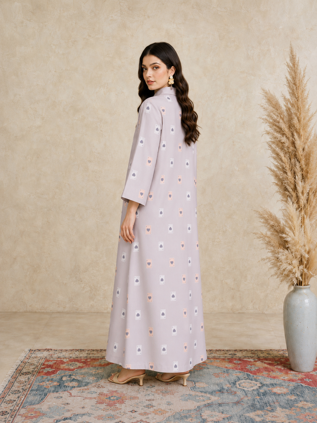 Pink Heart Print Open Collar Jalabiya