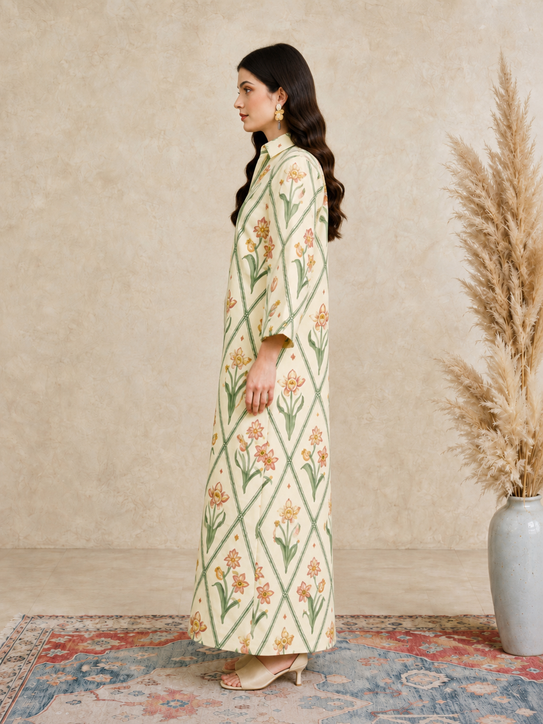 Cream Floral Print Open Collar Jalabiya