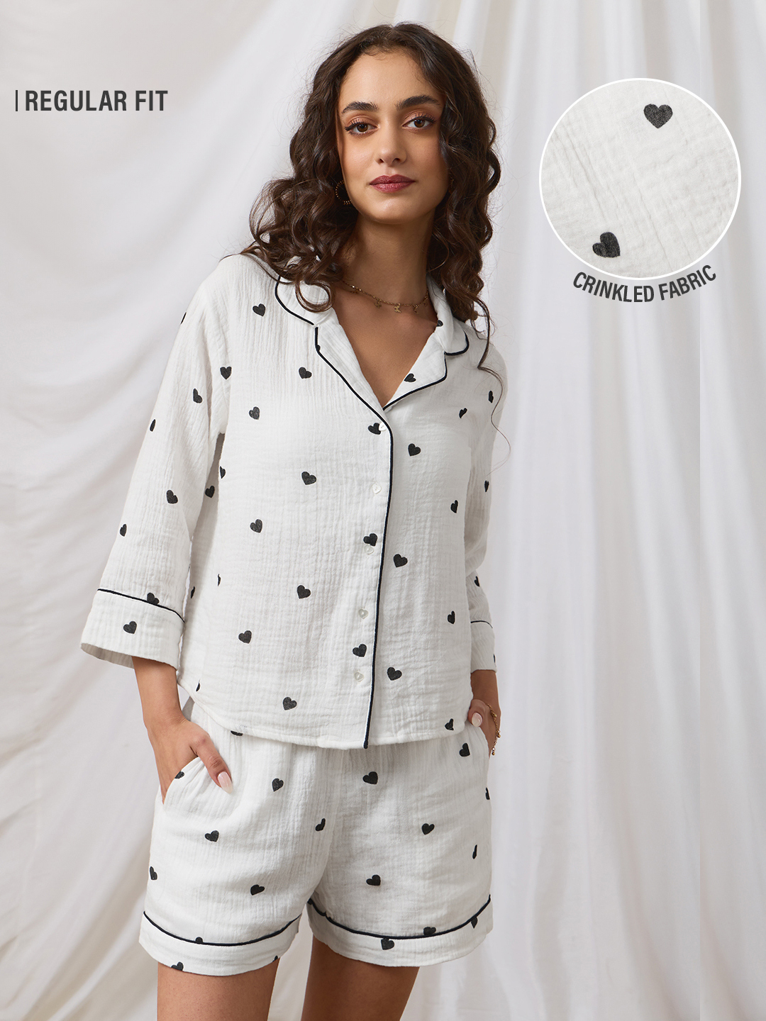 White Crinkled Heart Print Regular Fit Shirt