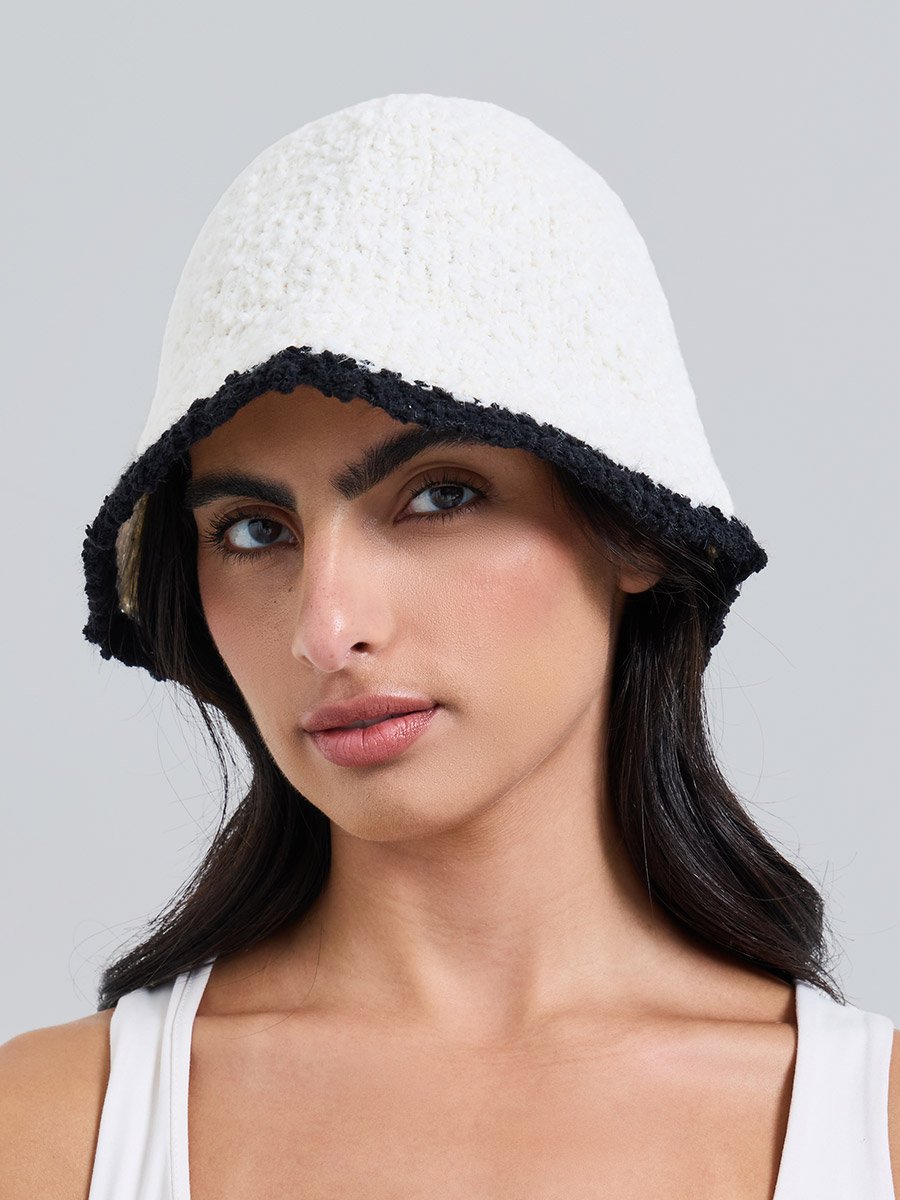 Off-White Contrast Trim Textured Bucket Hat