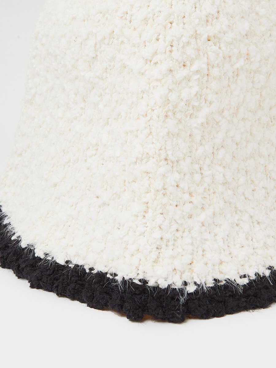 Off-White Contrast Trim Textured Bucket Hat