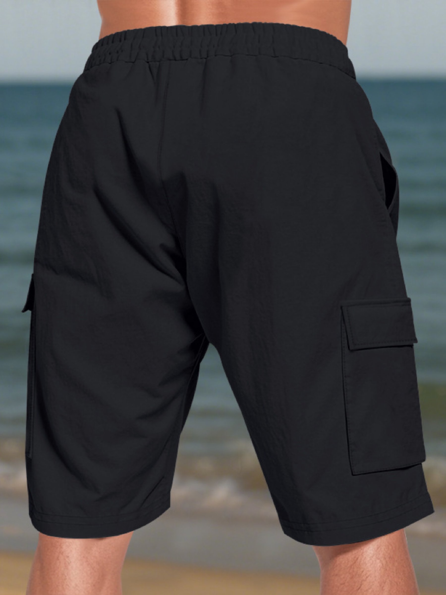 Black Solid Knee-Length Cargo Shorts
