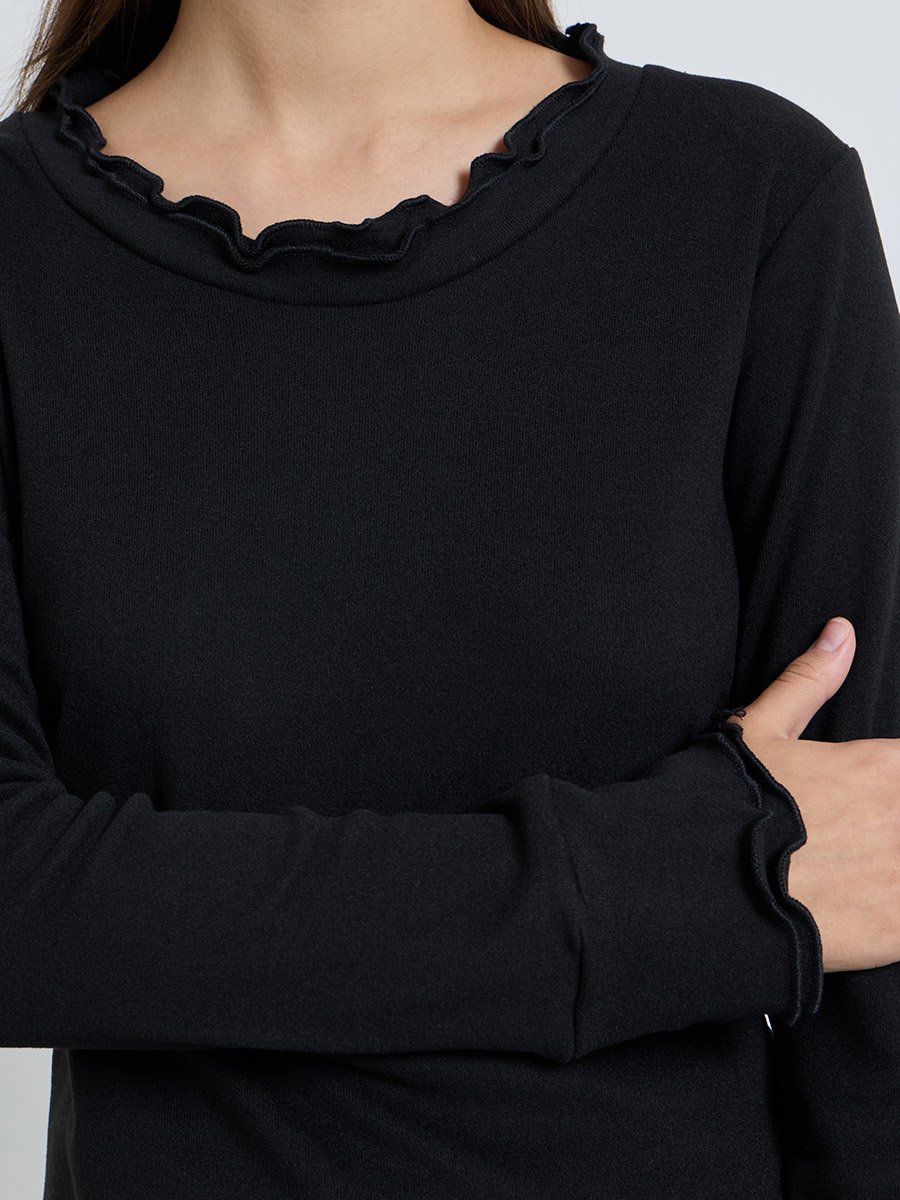 Black Lettuce Edge Fitted T-Shirt