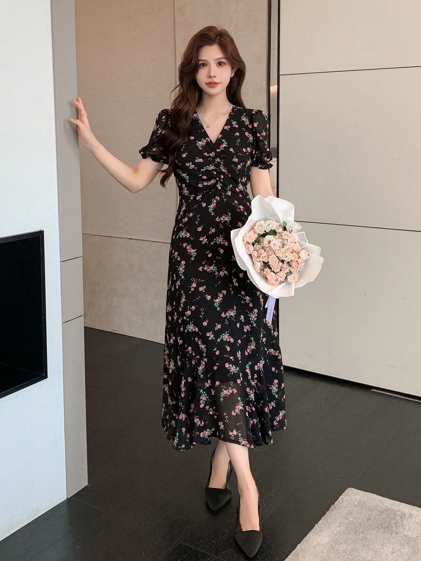 Ditsy Floral Black A-Line Midi Dress with Short Sleeves
