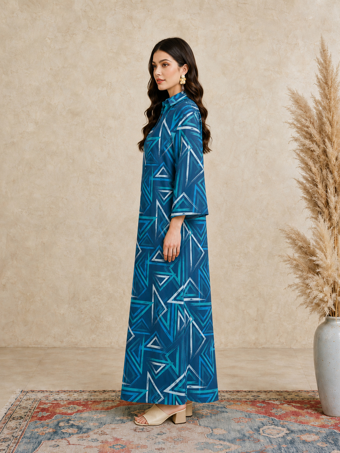 Blue Geometric Print Open Collar Jalabiya