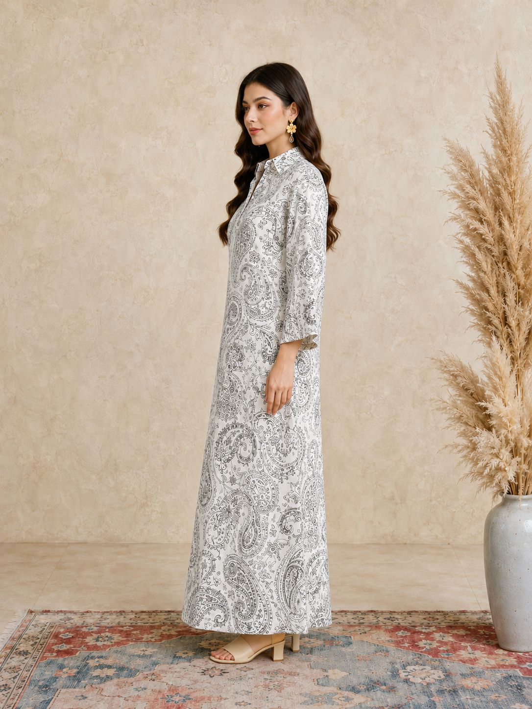Grey Paisley Print Open Collar Jalabiya