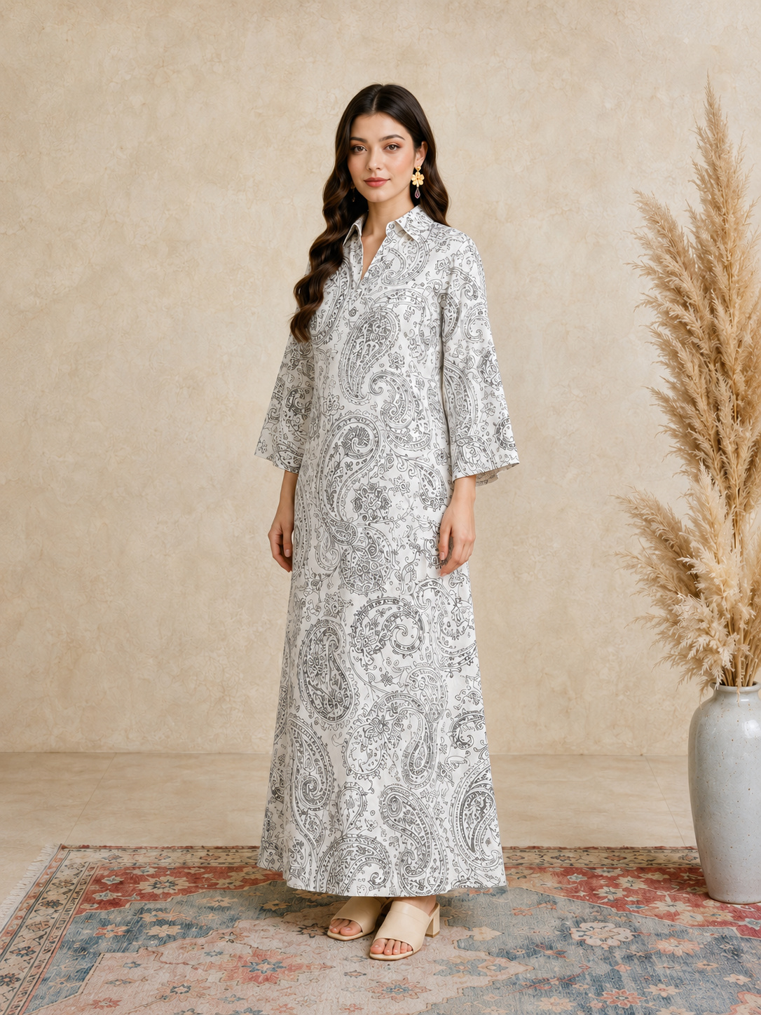Grey Paisley Print Open Collar Jalabiya