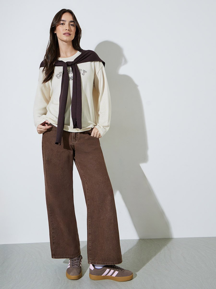 Beige Knitted Oversized Slogan Embroidery T-Shirt with Separate Shawl