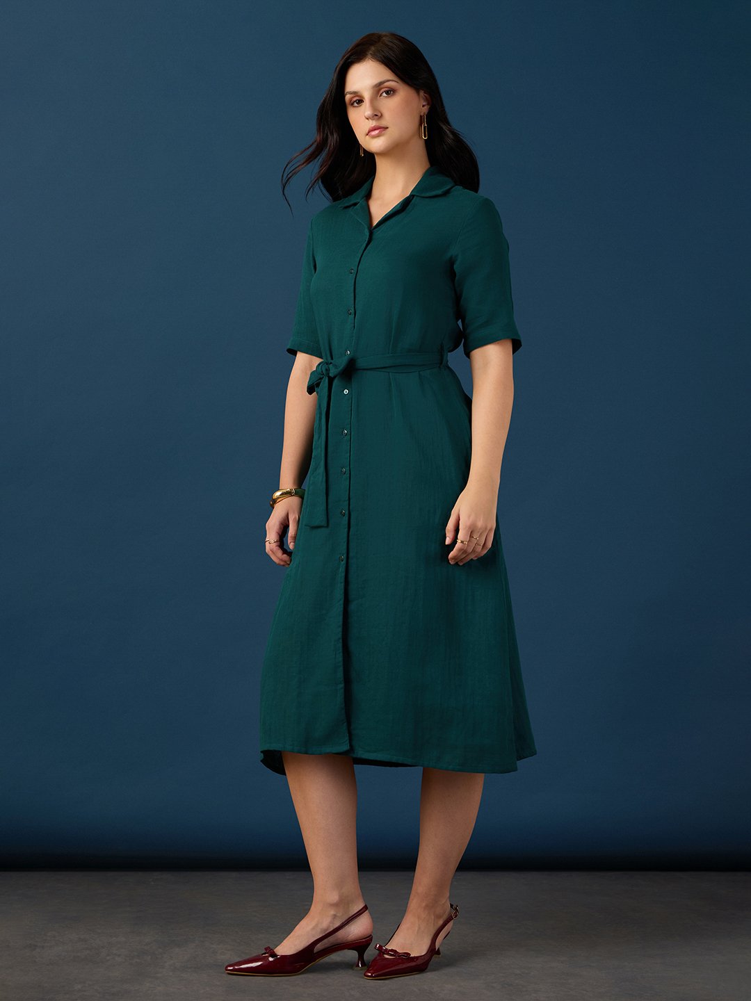 Emerald Green Textured A-Line Midi Dress with Short Sleeves and Belt