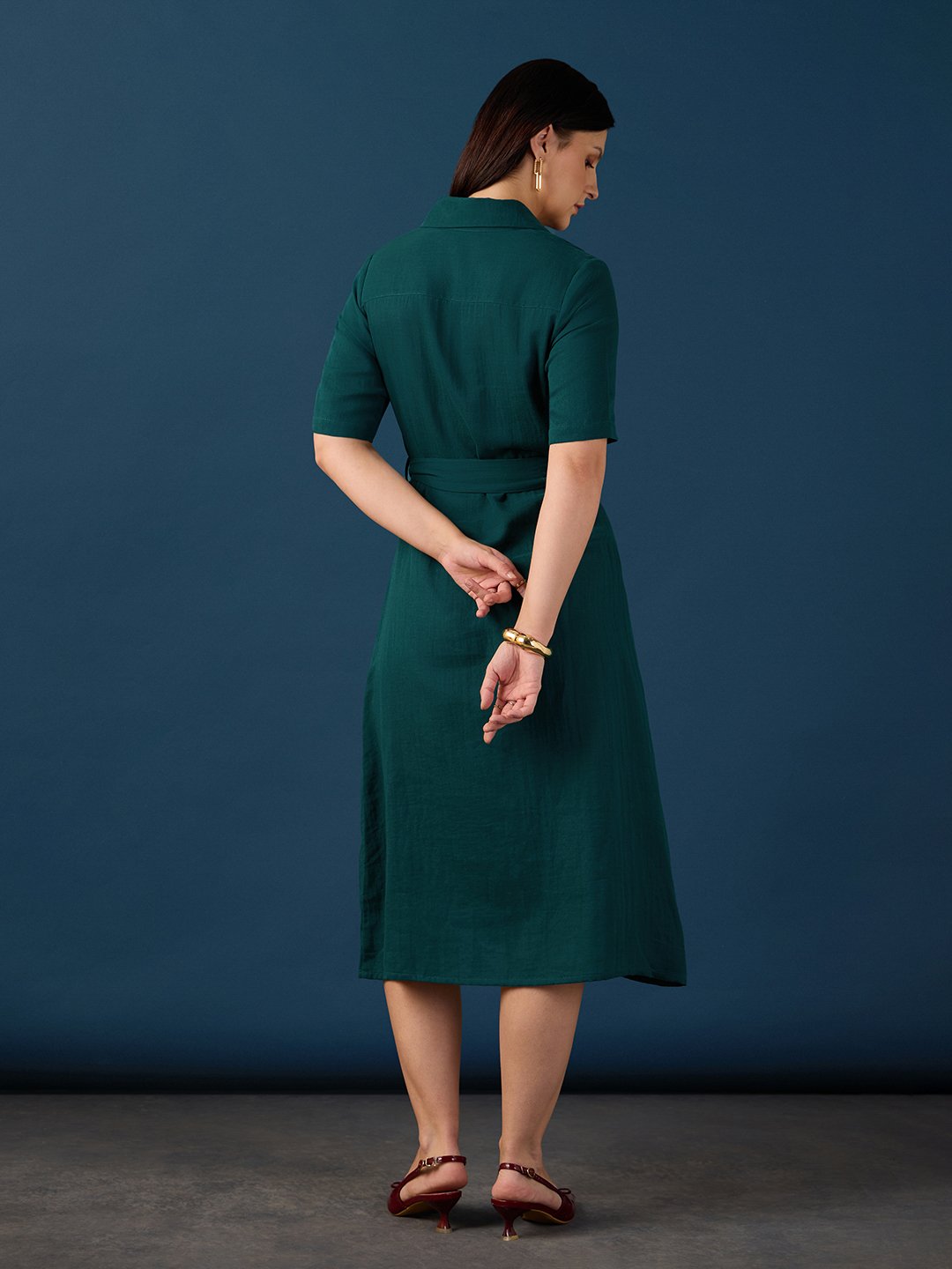 Emerald Green Textured A-Line Midi Dress with Short Sleeves and Belt