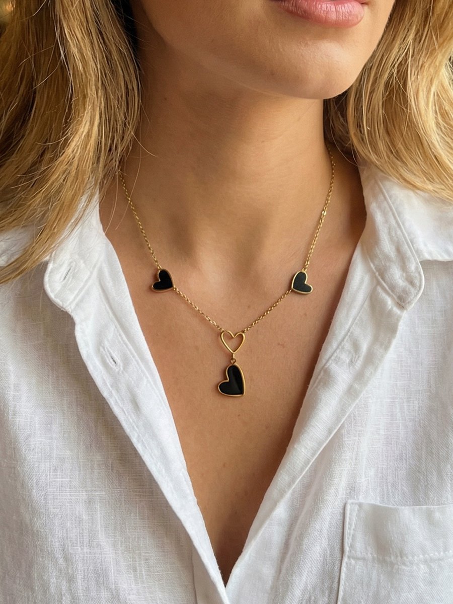 Black Heart Pendant Necklace