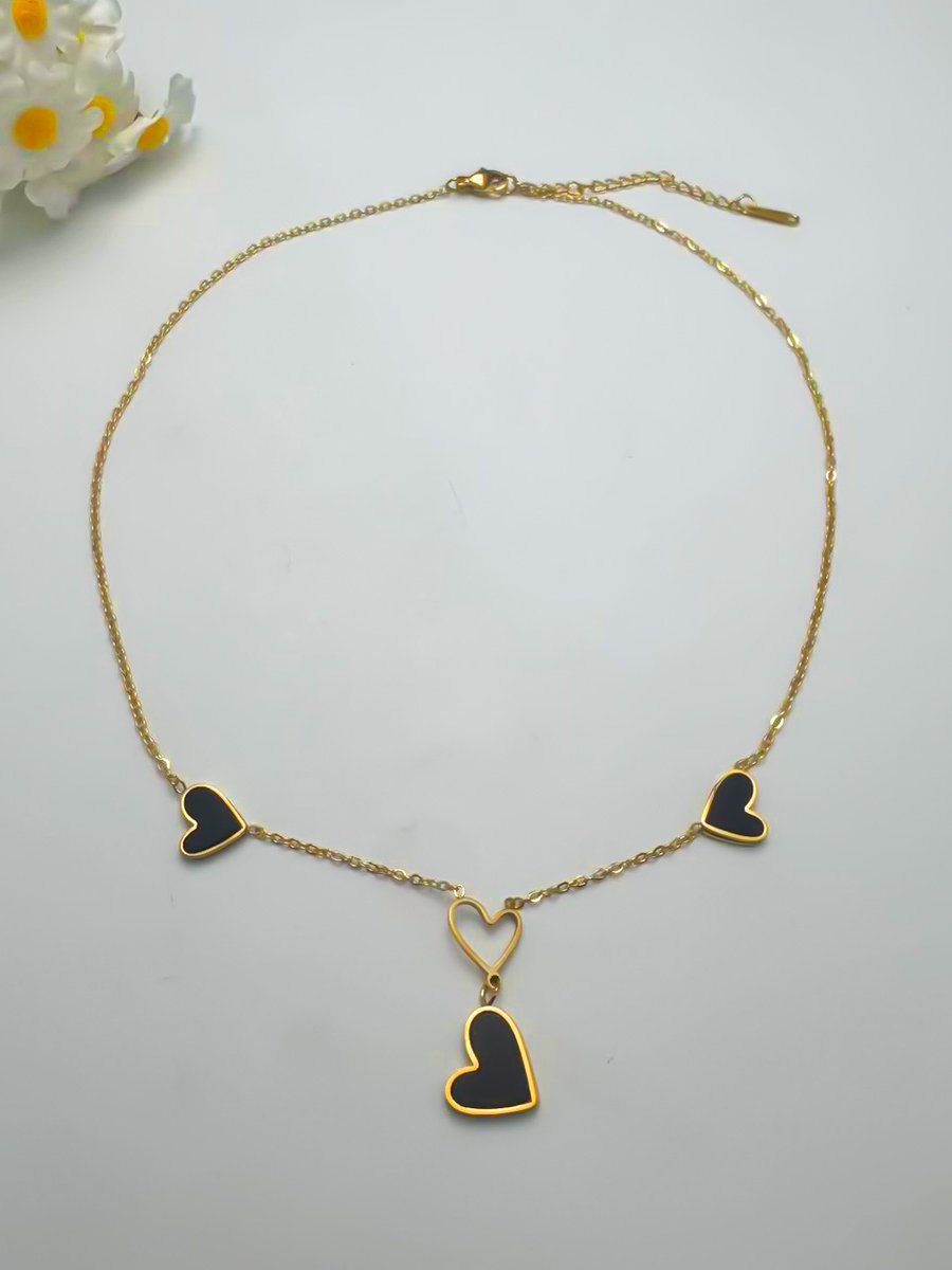 Black Heart Pendant Necklace