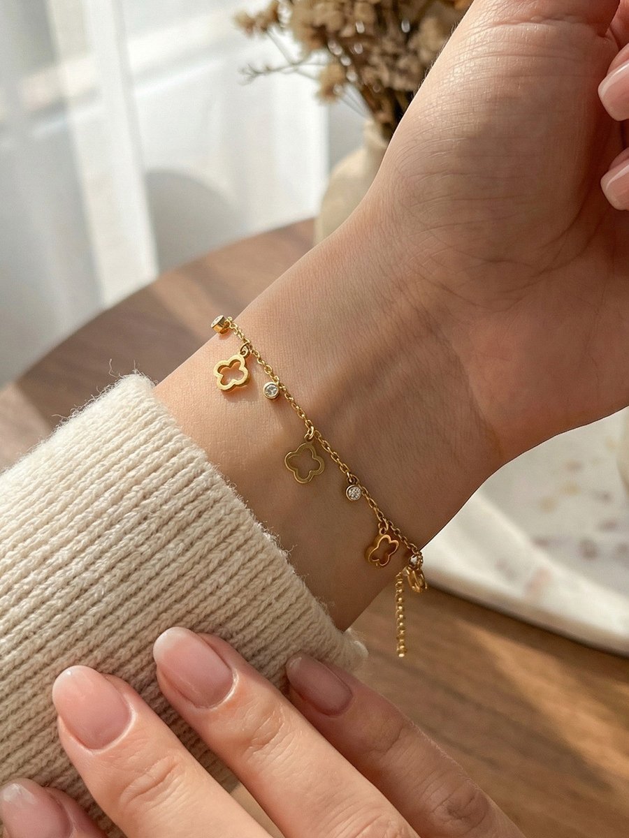 Gold Plated Clover Charm Bracelet with Zircon for Women.