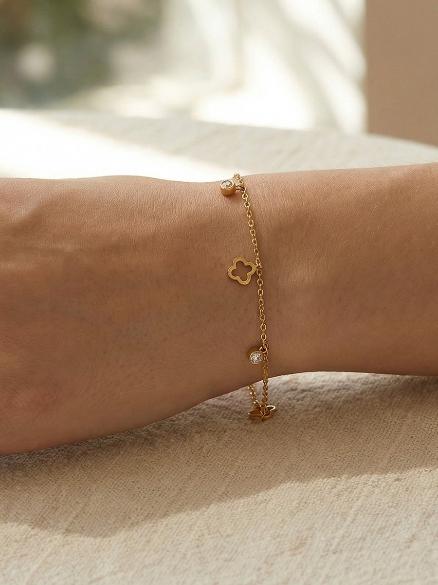 Gold Plated Clover Charm Bracelet with Zircon for Women.