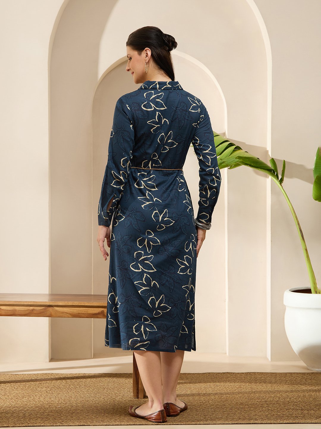 Globus Blue Cotton Floral Midi Dress with Shirt Collar and Tie-Up Belt