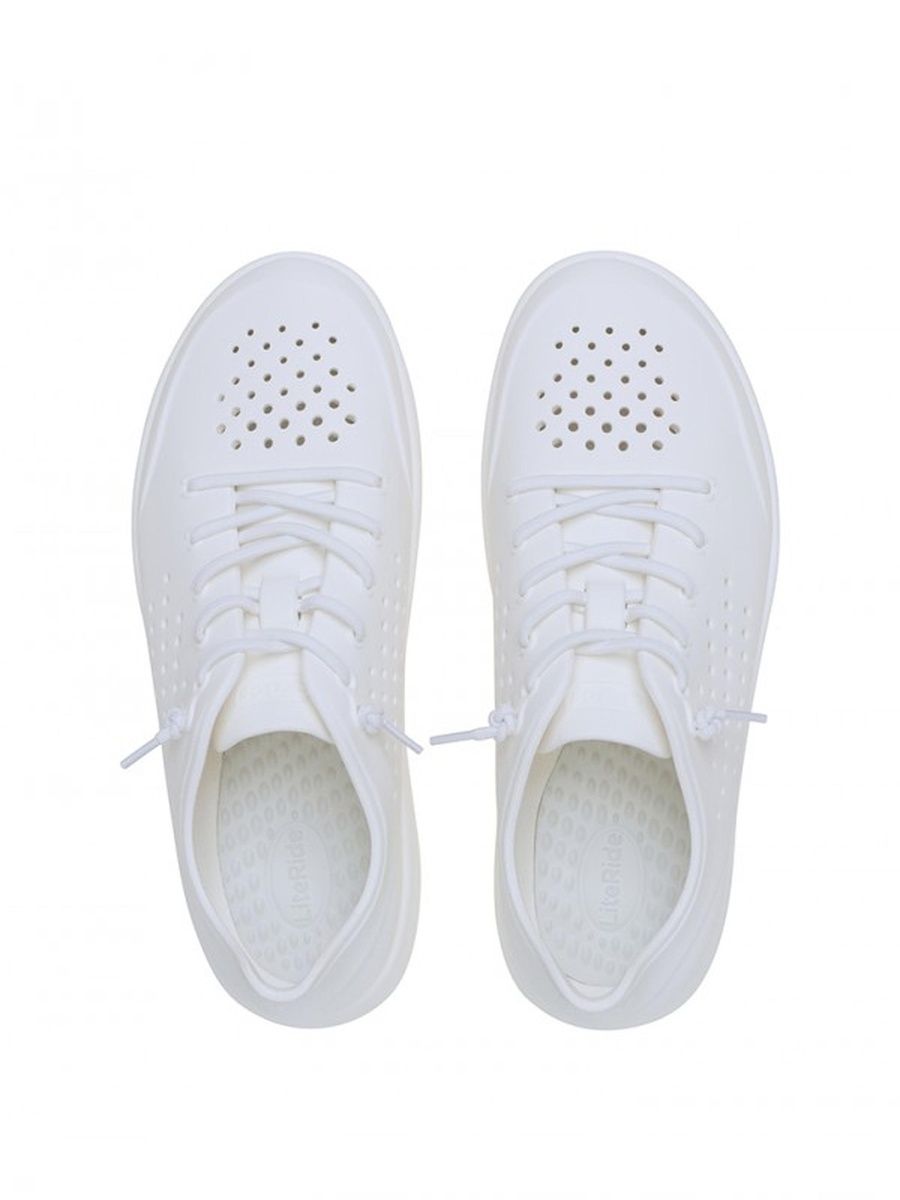 InMotion Sneakers