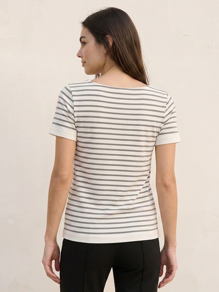Seamless Fitted Striped T-Shirt with Square Neck