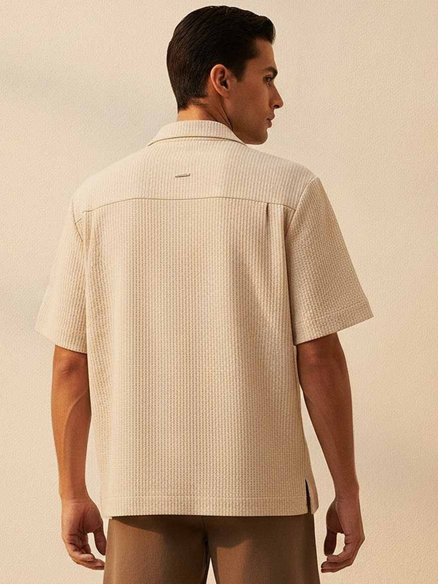 Regular Fit Camp Collar Textured Short Sleeves Shirt