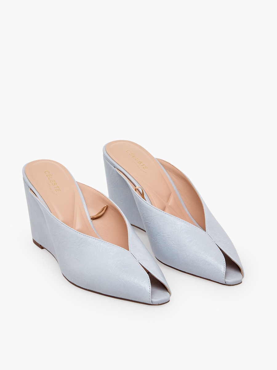 Women Crinkle Textured Wedge Heel Shoes