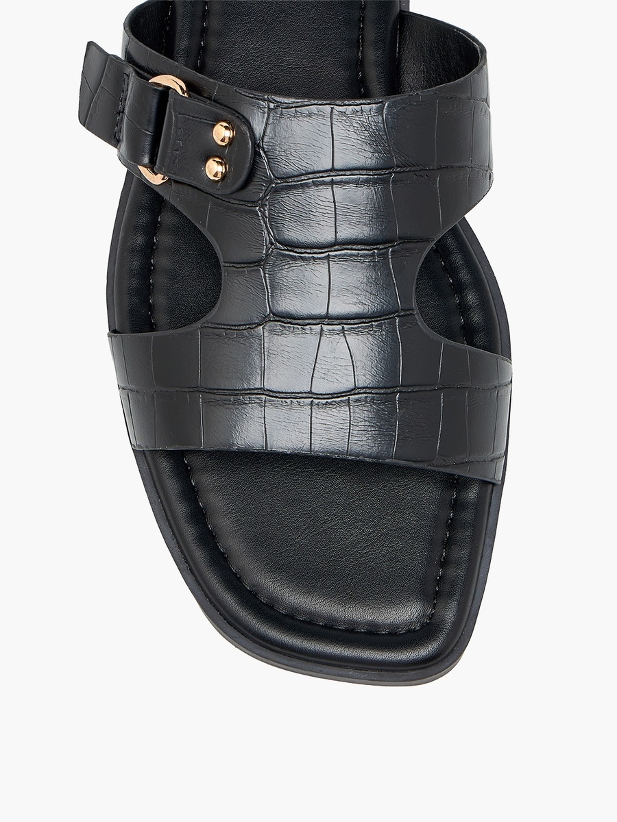 Women Buckle Accent Flat Sandals