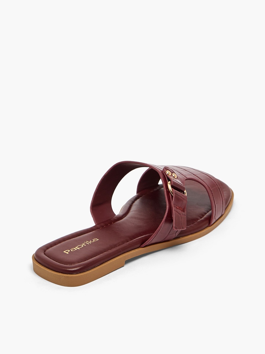 Women Buckle Accent Flat Sandals