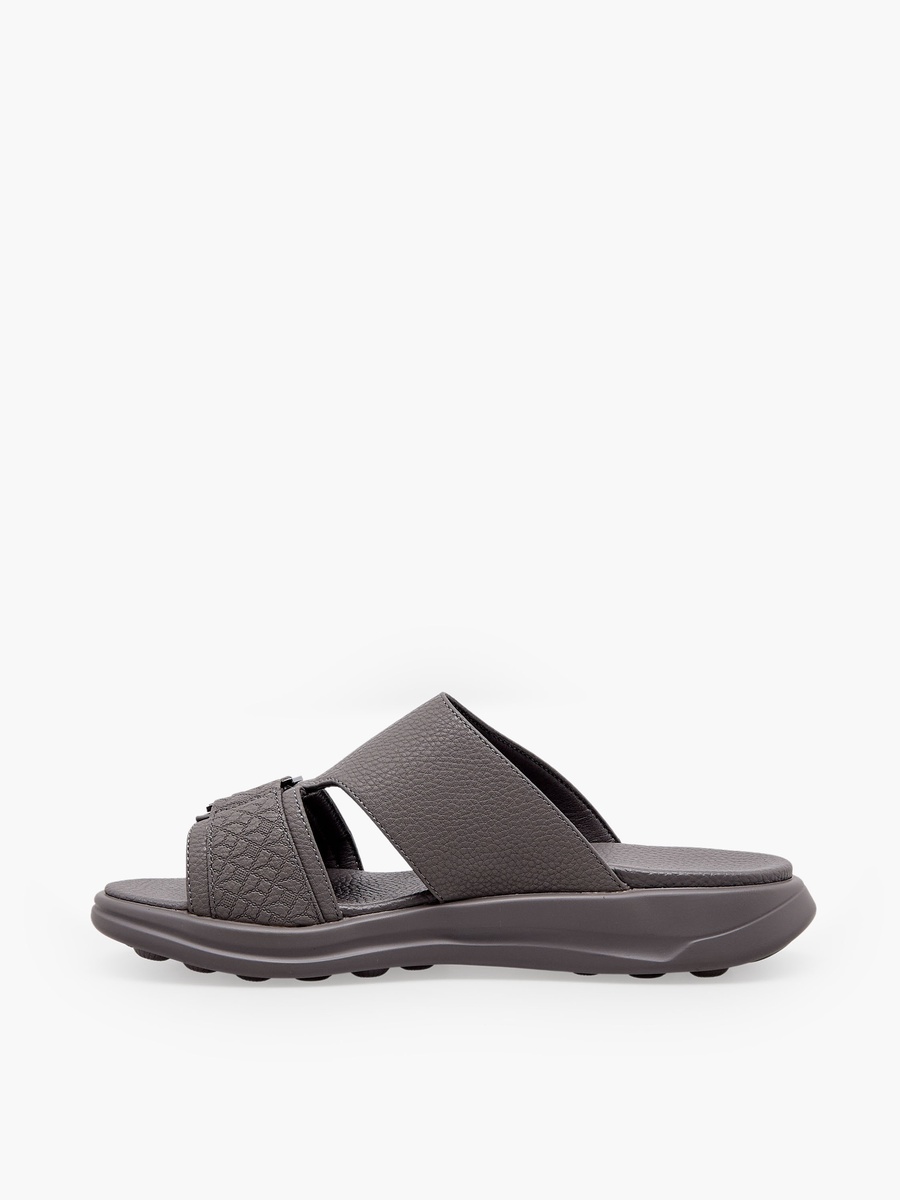 Men Slip-On Arabic Sandals