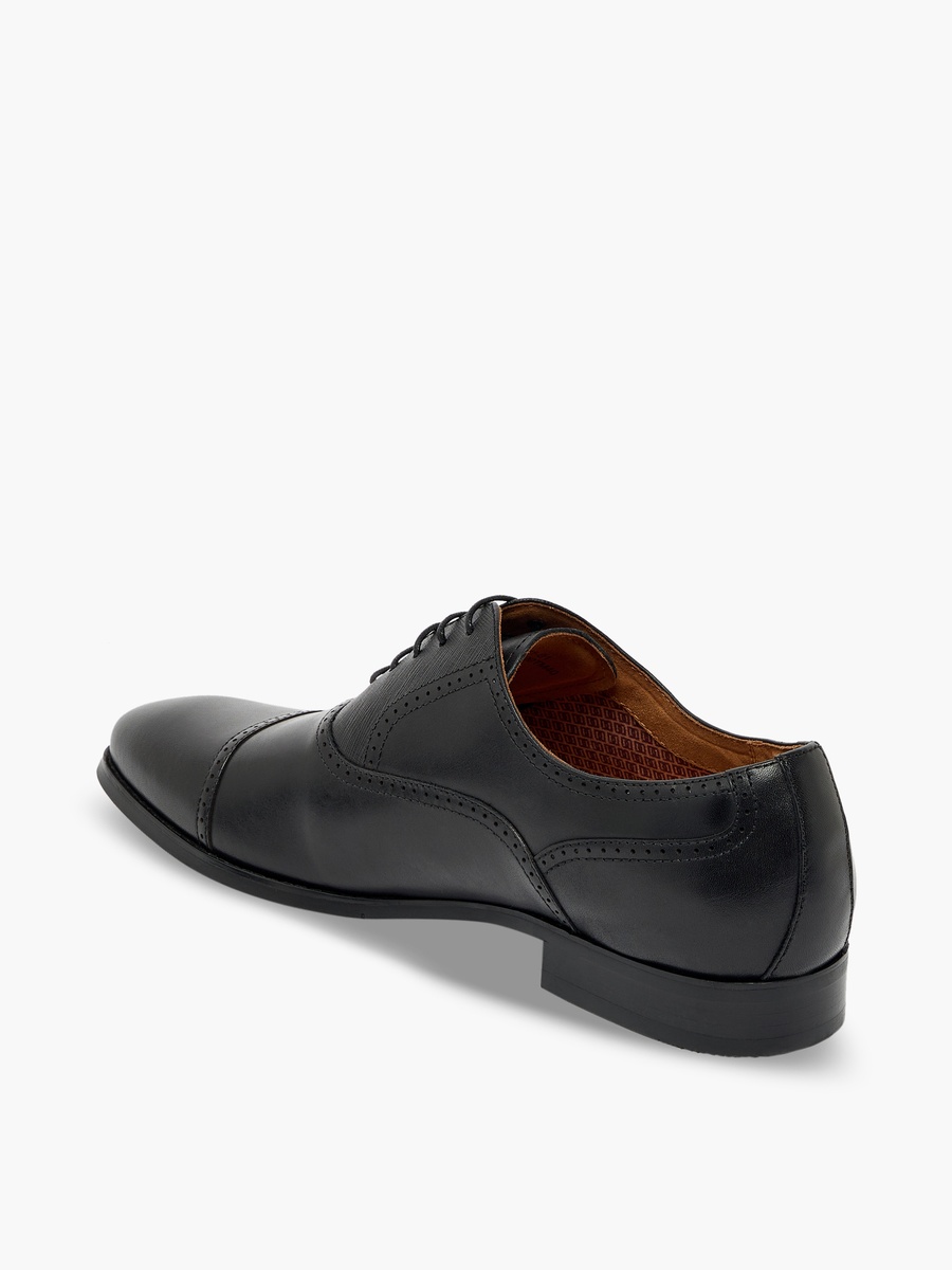 Men Lace-Up Derby Shoes
