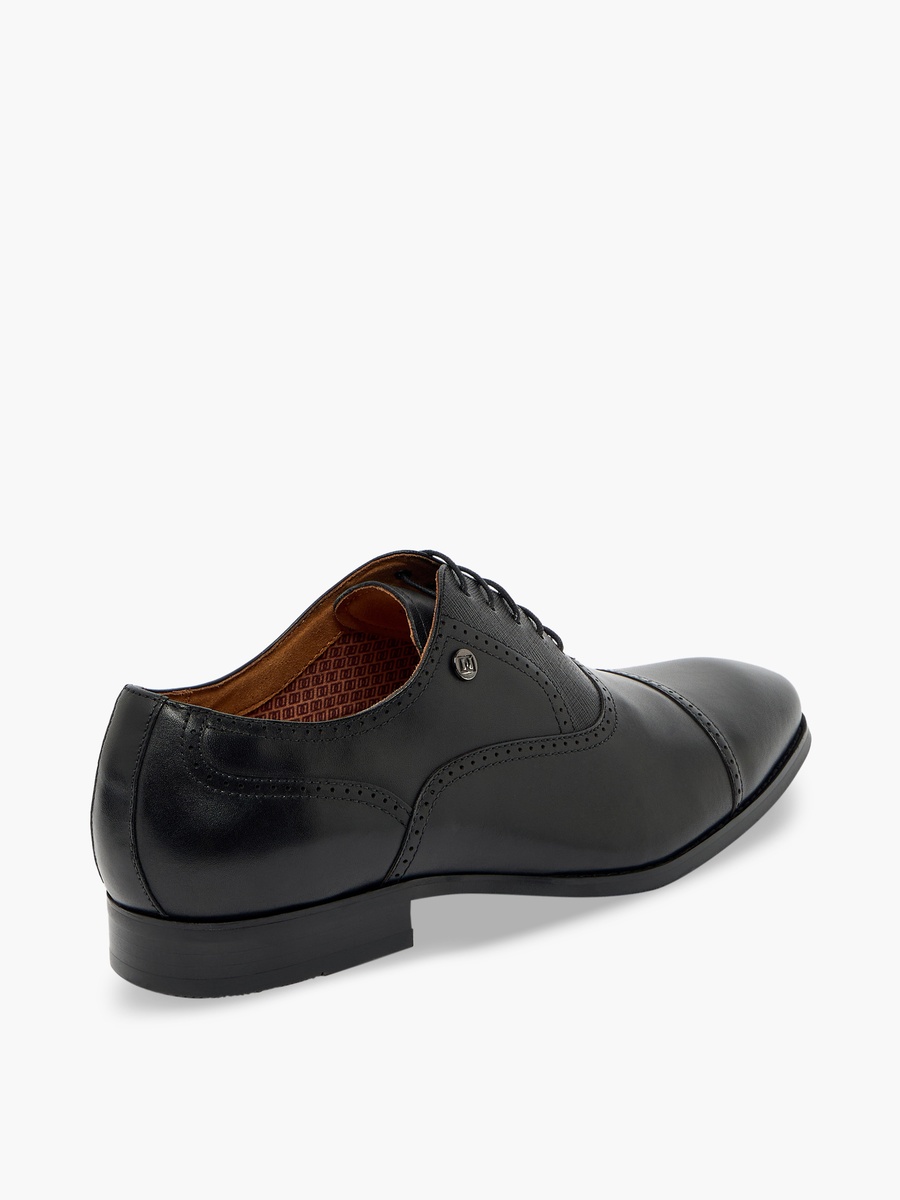 Men Lace-Up Derby Shoes