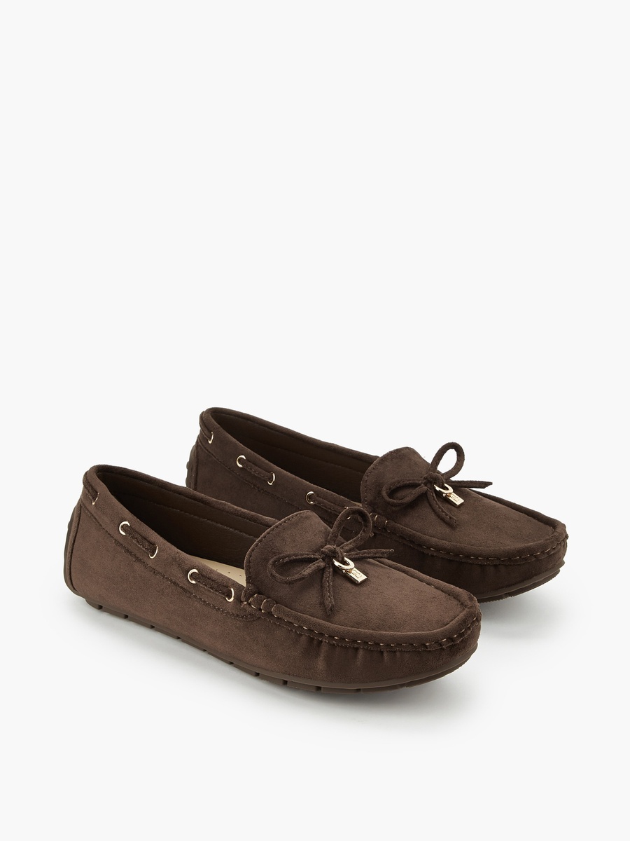 Women Bow Accent Moccasins