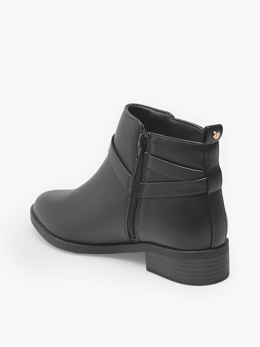 Women Zip Closure Ankle Boots
