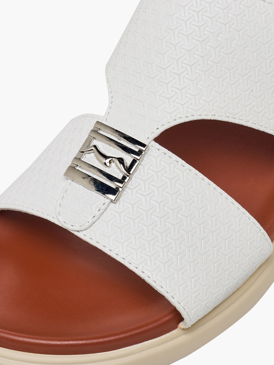 Men Textured Arabic Sandals